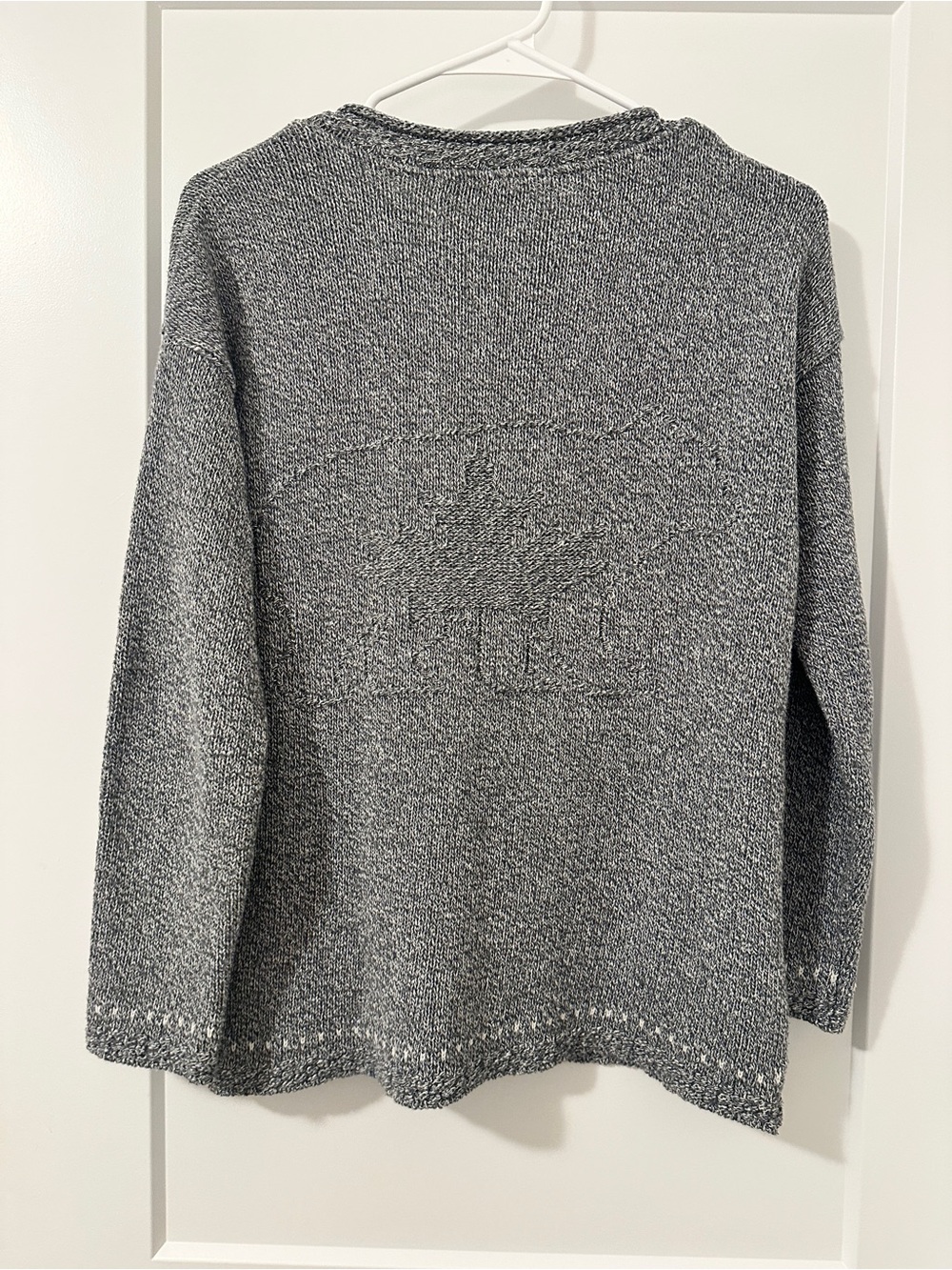 Cotton Country Grey Marled Knit Crewneck Sweater Canadian Flag Size Small Womens - Picture 8 of 14